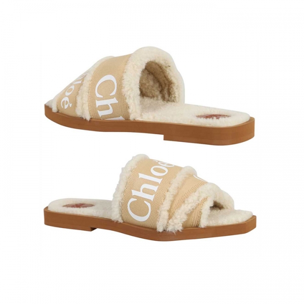 ◆당일◆우디 로고 스트랩 시어링 샌들 탄 CHC21W543U5 275