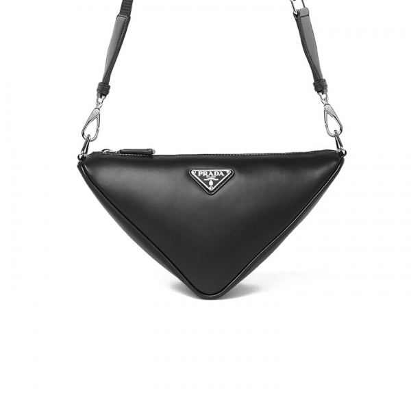 ◆당일◆25FW 삼각 로고 트라이앵글 크로스백 블랙 2VH155 2DDJ F0002