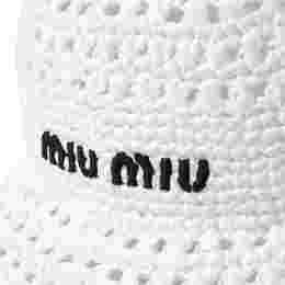 ◆당일◆24FW 로고 자수 라피아 버킷햇 화이트 5HC287 2DO1 F0009