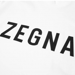 ◆15주년◆피어오브갓 X 제냐 로고 티셔츠 화이트 FZTS01 FZJ802 N01