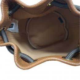 ◆당일◆23FW 음각 로고 로프 탑 핸들 버킷백 브라운 2S3HCR058H03 212