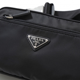 26SS 삼각 로고 나일론 벨트백 블랙 2VL977 2DMG F0002