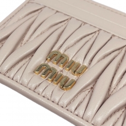 ◆당일◆26SS 마틀라세 금장 로고 카드지갑 파우더 5MC076 AFPP F0236