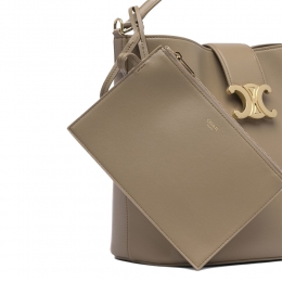 26SS 트리오페 루이지 미디움 버킷백 스모크브라운 116613 FX9 18AE