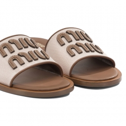 26SS 로고 자수 캔버스 레더 슬라이드 피치/브랜디 5XX644 010 F05CW