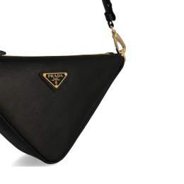 ◆당일◆25FW 사피아노 삼각 로고 트라이앵글 숄더백 블랙 1BC543 NZV F0002