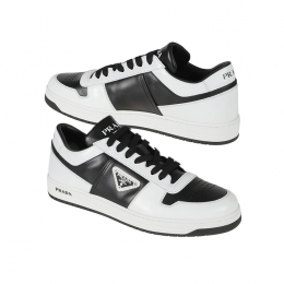 ◆당일◆26SS 삼각 로고 다운타운 스니커즈 블랙/화이트 2EE364 3LKG F0967