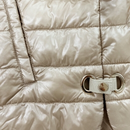 ◆당일◆25FW 나일론 울트라라이트 케이프 숏 슬리브 패딩자켓 베이지 PI001993D 12017Z 1985