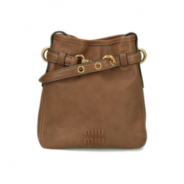 ◆당일◆26SS 엠보 로고 나파 레더 파우치 크로스백 오크 5NR461 AEFX F0316