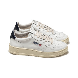 26SS 여성 메달리스트 로우탑 스니커즈 화이트/블루탭 AULW LL12