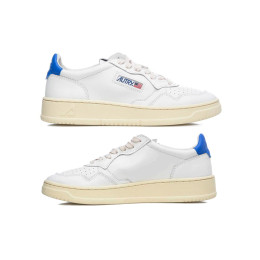 26SS 여성 메달리스트 로우탑 스니커즈 화이트/코발트블루탭 AULW LL46