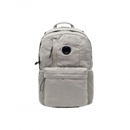 26SS 렌즈 와펜 백팩 도브그레이 20CMAC737A 005269G 904