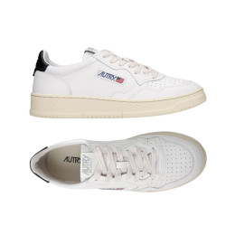 26SS 메달리스트 로우탑 스니커즈 화이트/블랙탭 AULM LL22