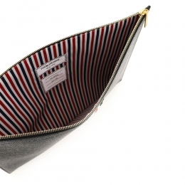 ◆당일◆25FW 페블그레인 미듐 클러치백 블랙 MAC021L 00198 001