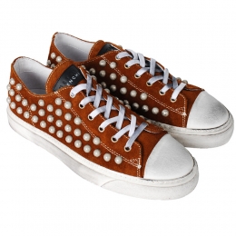 ◆12주년◆원형 스터드 벨로아 빈티지 스니커즈 브라운 GXU021SF00CRO1B596