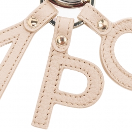 ◆당일◆26SS 시그니처 로고 레터 키링 크림 PXAWV F63656 AAH