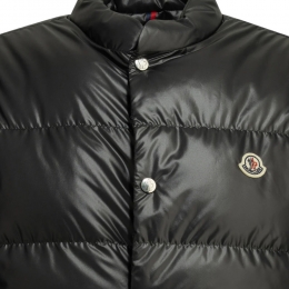 26SS 레스티고 RESTIGO 로고 패치 패딩 베스트 블랙 1A001 43 597YX 999