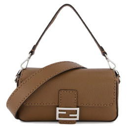 ◆당일◆24FW FF 은장로고 바게트 숄더백 브라운 8BR600 ARBB F1NPG