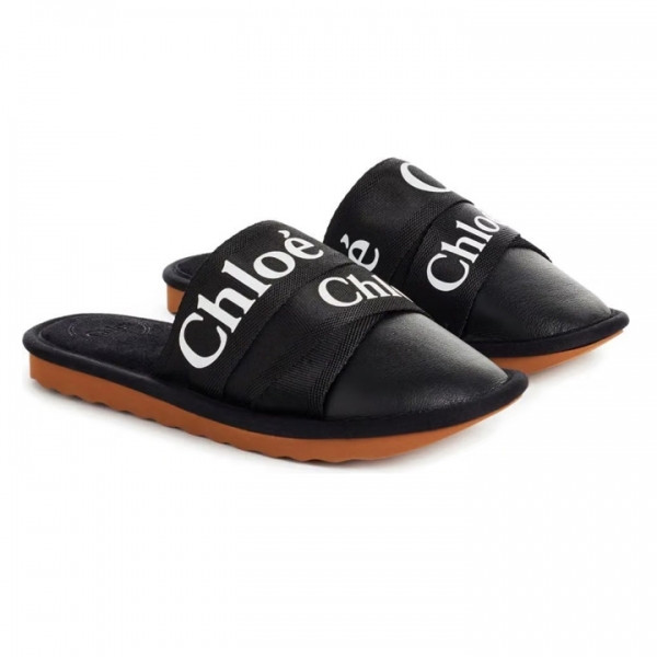 ◆당일◆25SS 우디 로고 스트랩 블로퍼 블랙 CHC21A489R4 001